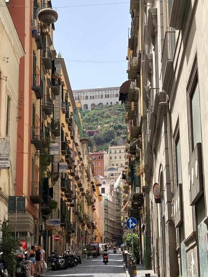 A Casa Di Nonna Ida, Nel Cuore Pulsante Di Napoli Exteriör bild