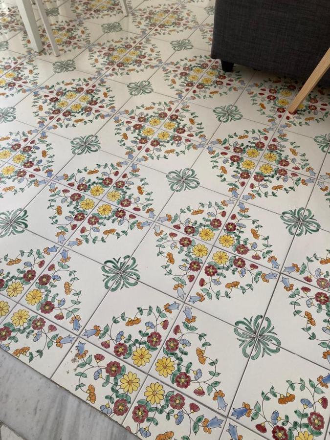 A Casa Di Nonna Ida, Nel Cuore Pulsante Di Napoli Exteriör bild