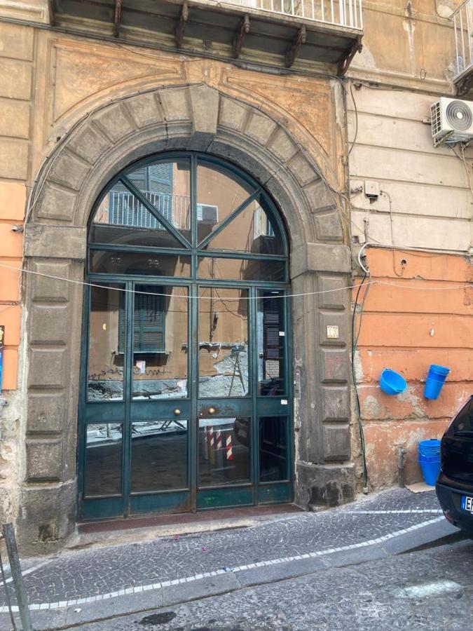 A Casa Di Nonna Ida, Nel Cuore Pulsante Di Napoli Exteriör bild